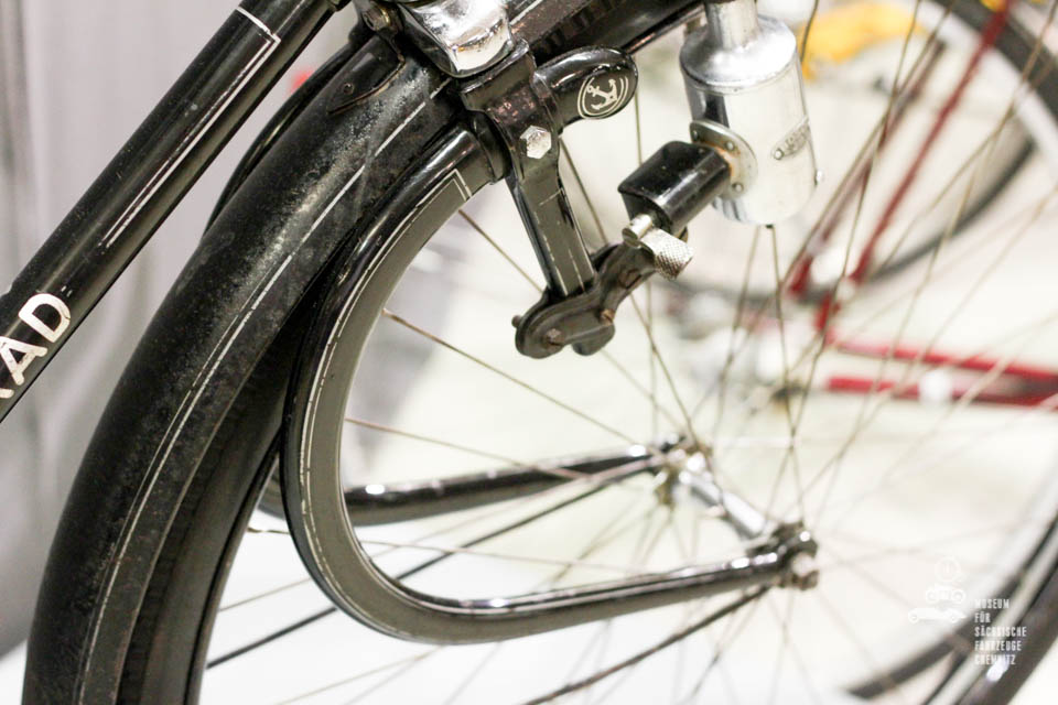 Von Alurahmen bis Zweigangnabe – Besondere Fahrradkonstruktionen aus 200 Jahren