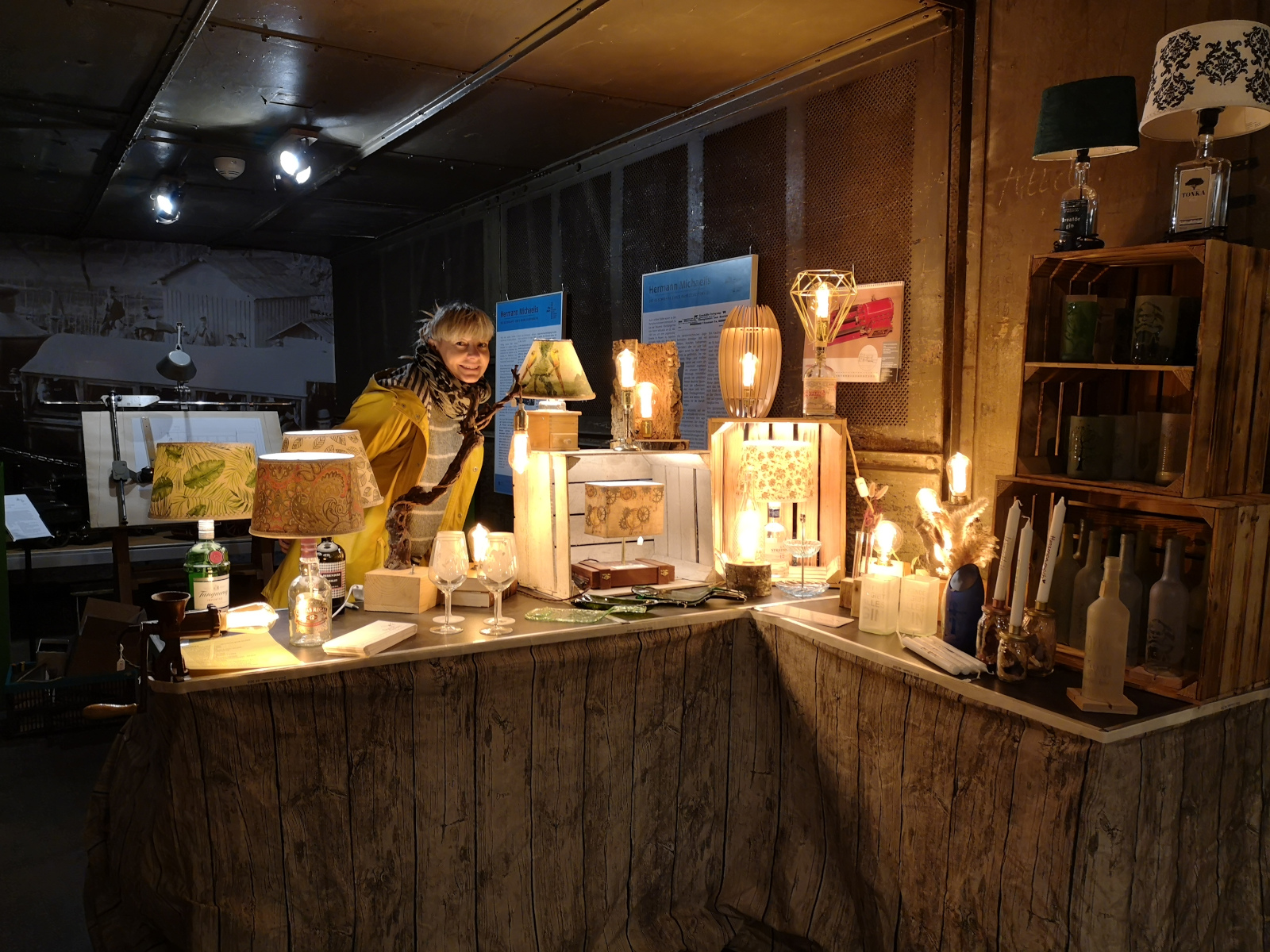 Upcycling-Lampen am Stand von Donna Quijote