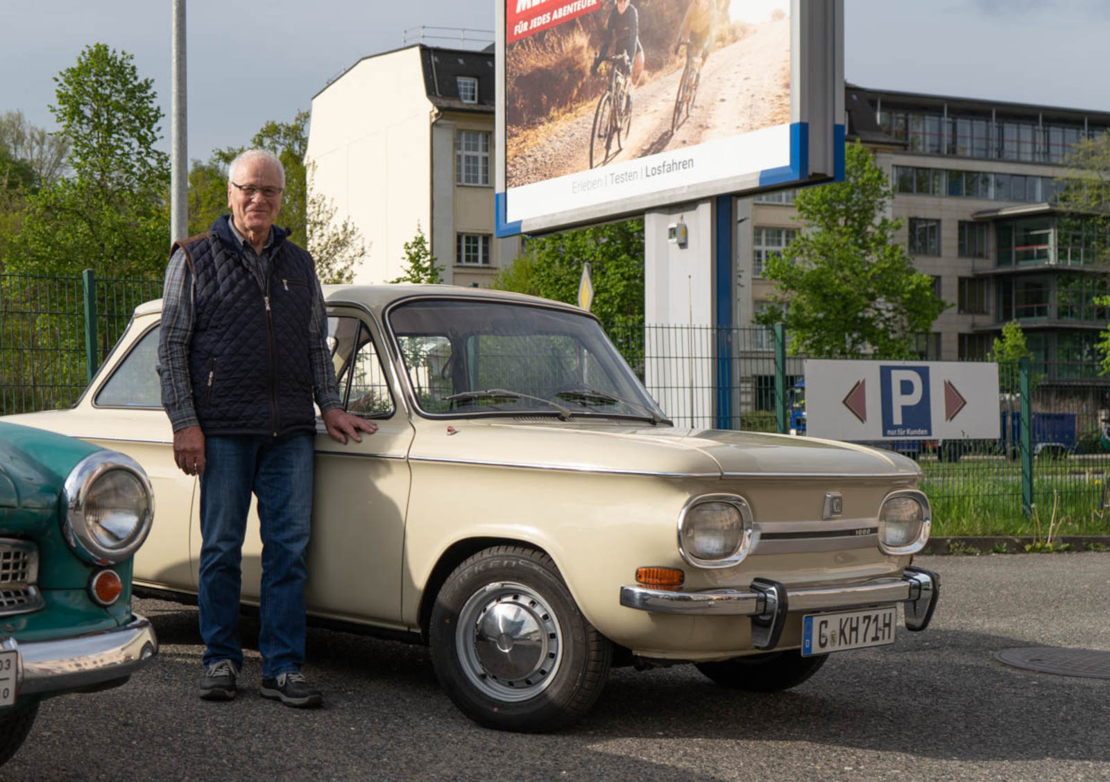 Oldtimer NSU Prinz 1000 mit Fahrer (Copyright: Paik Jahnscheck)