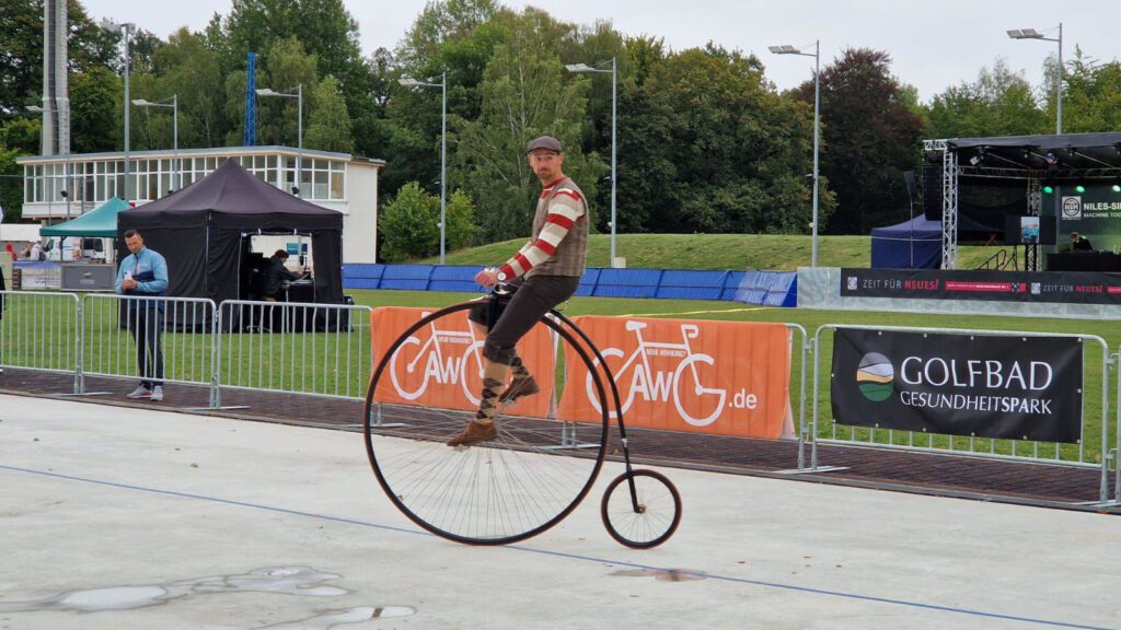 Hochradfahrer beim "Sattelfest", Foto: Daniel Hildebrandt