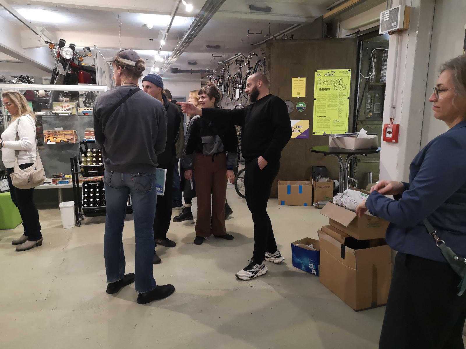 Zur Finissage "Ersatzteillager". Foto: Kathy Eichholz