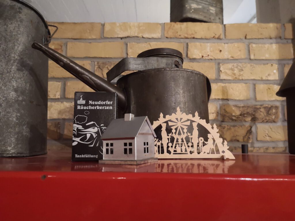 Weihnachtliche Grüße aus dem Museum für sächsische Fahrzeuge Chemnitz e.V., Foto: Kathy Eichholz