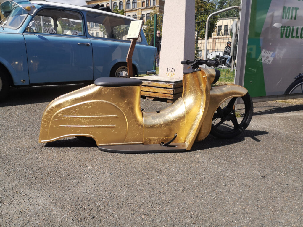 2. Gewinner des Moped-Limbo beim Simson- und MZ-Treffen 2026. Foto: Kathy Eichholz