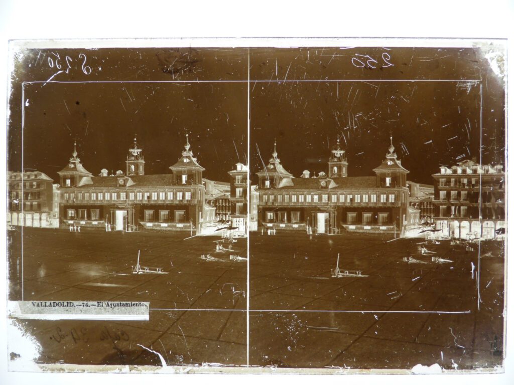 Kollodium-Nassplatten-Negativ, das von J. Laurent 1865 in Valladolid aufgenommen wurde. Quelle: Fotoarchiv des Spanischen Instituts für Kulturerbe (IPCE) in Madrid